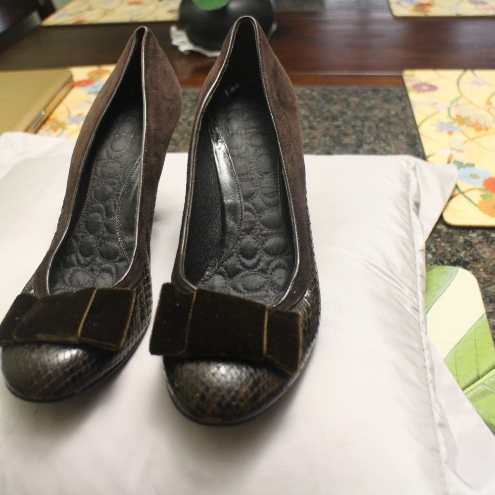 Coach Naomi Classic Pumps Heels US Sz 8 B Suede - Picture 3 of 7